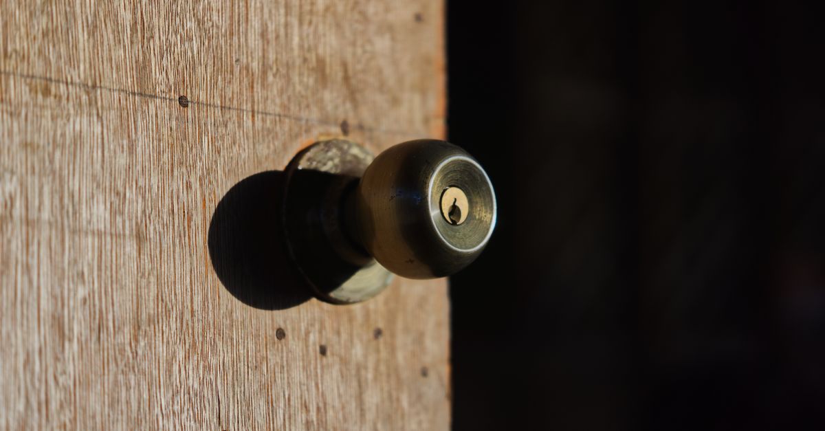Door Knob Lock Replacement — John Locksmiths