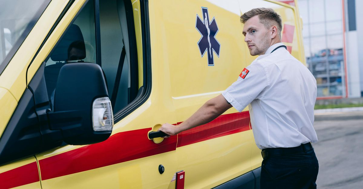 locksmith service technician — John Locksmiths